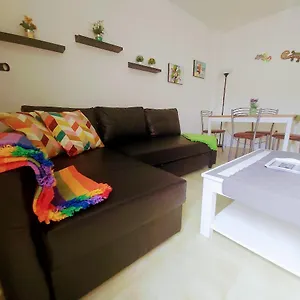https://casa-antonella-parque-don-jose-wifi.in-canary-islands.com